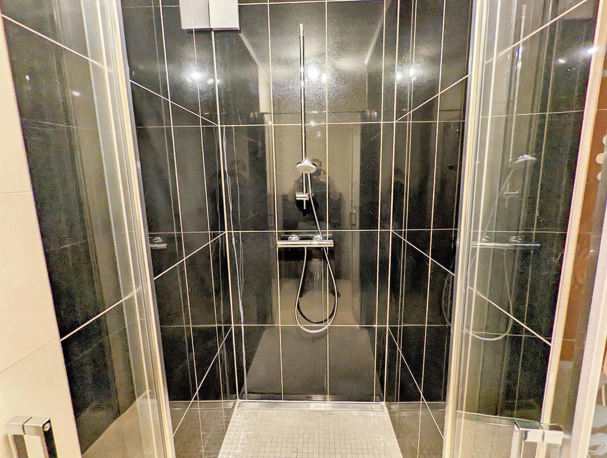 Apartment 2bedroom + 2bathroom With Garage In Lux